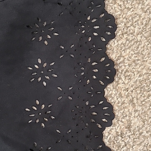 Relativity suede feel black button down laser cut eyelet floral pattern hem top - Picture 4 of 4